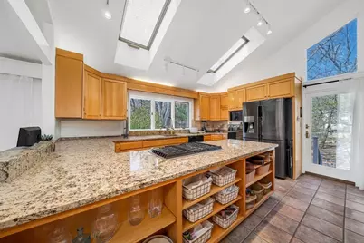 14 October Ln, Weston, MA 02493 - Photo 8