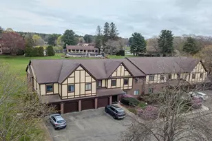 19 Rainbow Pond Dr, Walpole, MA 02081 - Photo 4