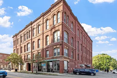 10 Kearney Sq #405, Lowell, MA 01852 - Photo 4