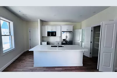 804-806 Saratoga #3, Boston, MA 02128 - Photo 12