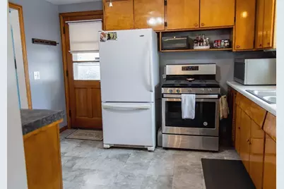 97 Pondview Dr, Chicopee, MA 01020 - Photo 8