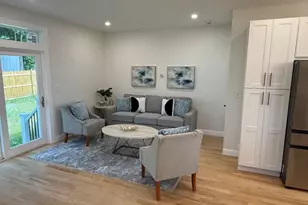 10 Banks St, Brockton, MA 02302 - Photo 8
