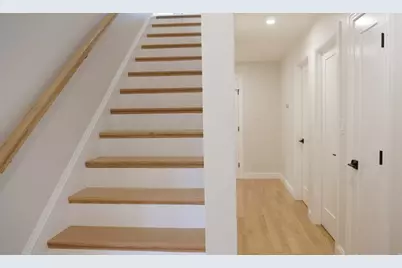 10 Banks St, Brockton, MA 02302 - Photo 14