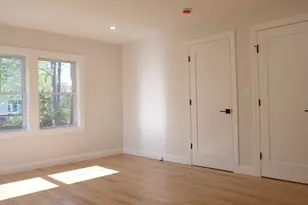 10 Banks St, Brockton, MA 02302 - Photo 16
