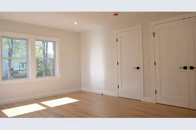 10 Banks St, Brockton, MA 02302 - Photo 18