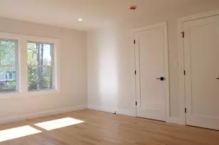10 Banks St, Brockton, MA 02302 - Photo 18