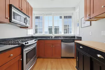 93 E Central Street #10, Natick, MA 01760 - Photo 10