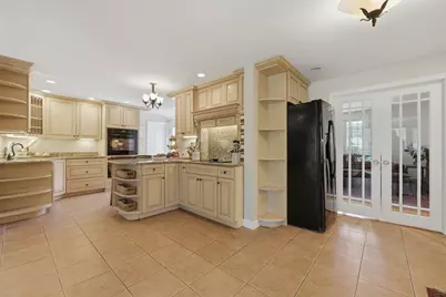 64 Eastwood Road, Shrewsbury, MA 01545 - Photo 2