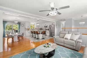 42 Eagle Dr, Dudley, MA 01571 - Photo 4
