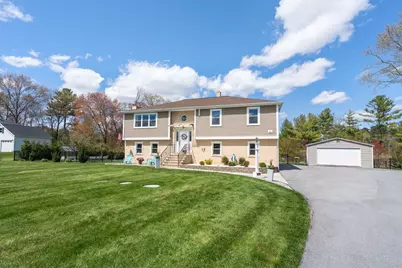 42 Eagle Dr, Dudley, MA 01571 - Photo 2