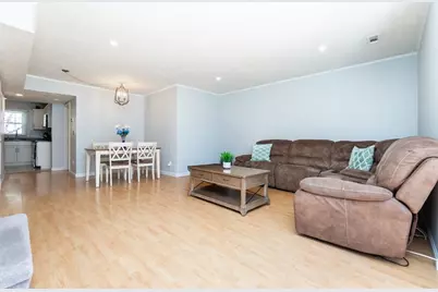 17 Mary Dyer Ln #17, Easton, MA 02356 - Photo 2