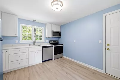 8 Maple Crest Cir #C, Holyoke, MA 01040 - Photo 12