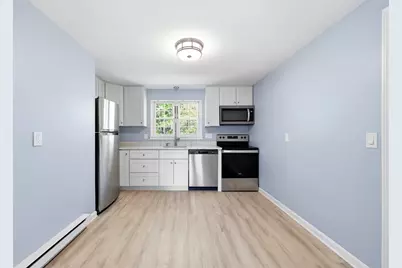 8 Maple Crest Cir #C, Holyoke, MA 01040 - Photo 10