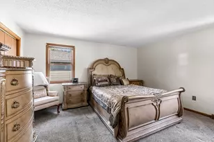 269 Morton St, Springfield, MA 01119 - Photo 28