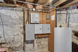 128 Mott St, New Bedford, MA 02744 - Photo 36