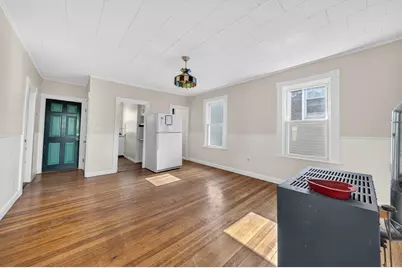128 Mott St, New Bedford, MA 02744 - Photo 10