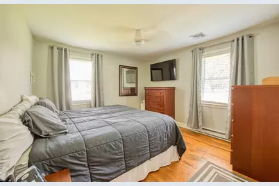 35 Pinecrest Dr, Taunton, MA 02780 - Photo 12