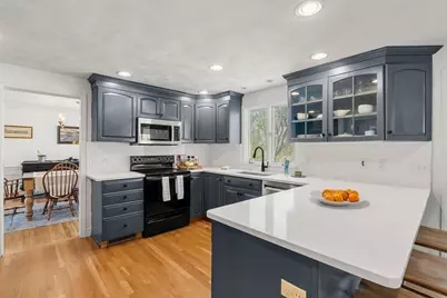 4 Greybirch Rd, Andover, MA 01810 - Photo 6
