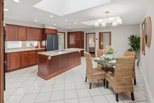 1 Bay View Dr, Shrewsbury, MA 01545 - Photo 6