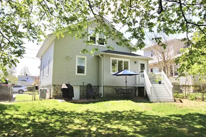36 Rowena St, Worcester, MA 01606 - Photo 18