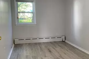 86 Hunter St, Fall River, MA 02721 - Photo 4