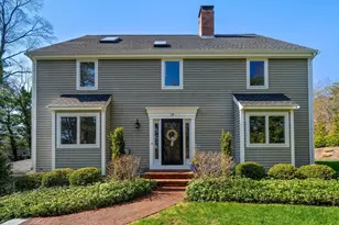 19 Saltmeadow Ln, Duxbury, MA 02332 - Photo 2