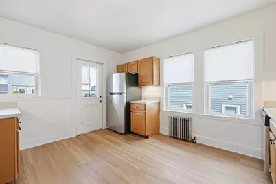 15 Grayson St, Boston, MA 02124 - Photo 8