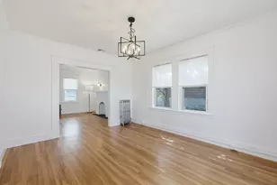 15 Grayson St, Boston, MA 02124 - Photo 12