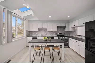 255 North Rd #10, Chelmsford, MA 01824 - Photo 1