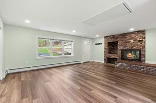 10 Glen Rd, Topsfield, MA 01983 - Photo 4
