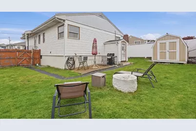 27 Pemberton Street, Revere, MA 02151 - Photo 24