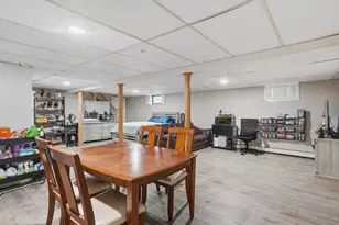 27 Pemberton St, Revere, MA 02151 - Photo 22