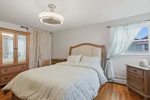 27 Pemberton St, Revere, MA 02151 - Photo 10