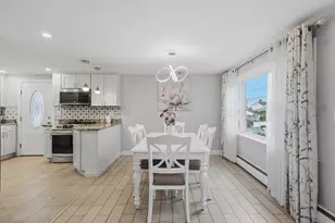 27 Pemberton St, Revere, MA 02151 - Photo 6