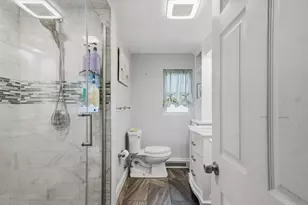 27 Pemberton St, Revere, MA 02151 - Photo 18