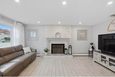 27 Pemberton Street, Revere, MA 02151 - Photo 8