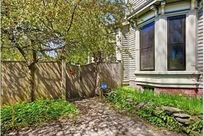 5 Pickard St, Amesbury, MA 01913 - Photo 38