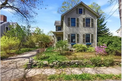 5 Pickard St, Amesbury, MA 01913 - Photo 2