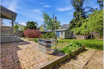 5 Pickard St, Amesbury, MA 01913 - Photo 36