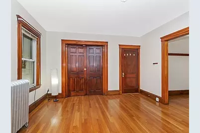 55 Central St #1, Somerville, MA 02143 - Photo 4