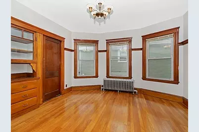 55 Central St #1, Somerville, MA 02143 - Photo 2