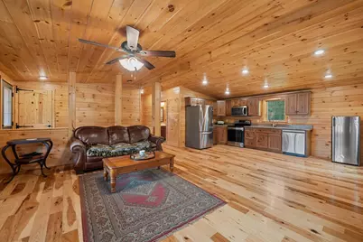22 Carpenter, Dudley, MA 01571 - Photo 8