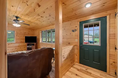 22 Carpenter, Dudley, MA 01571 - Photo 6