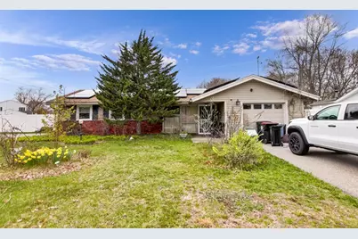 428 Hovenden Ave, Brockton, MA 02302 - Photo 1