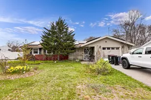428 Hovenden Ave, Brockton, MA 02302 - Photo 1
