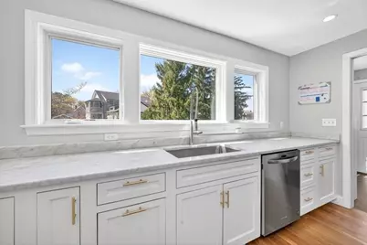 51 Elm St, Hingham, MA 02043 - Photo 10