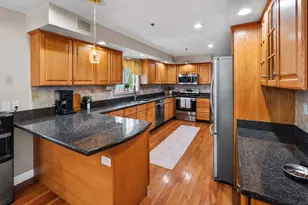 10 Gates Farm Cir, Haverhill, MA 01832 - Photo 8