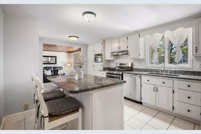 30 Walter Rd, Danvers, MA 01923 - Photo 8
