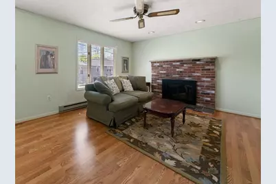 20 Elson Rd, Waltham, MA 02451 - Photo 8
