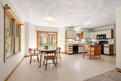 71 McLains Woods Rd, Groton, MA 01450 - Photo 4